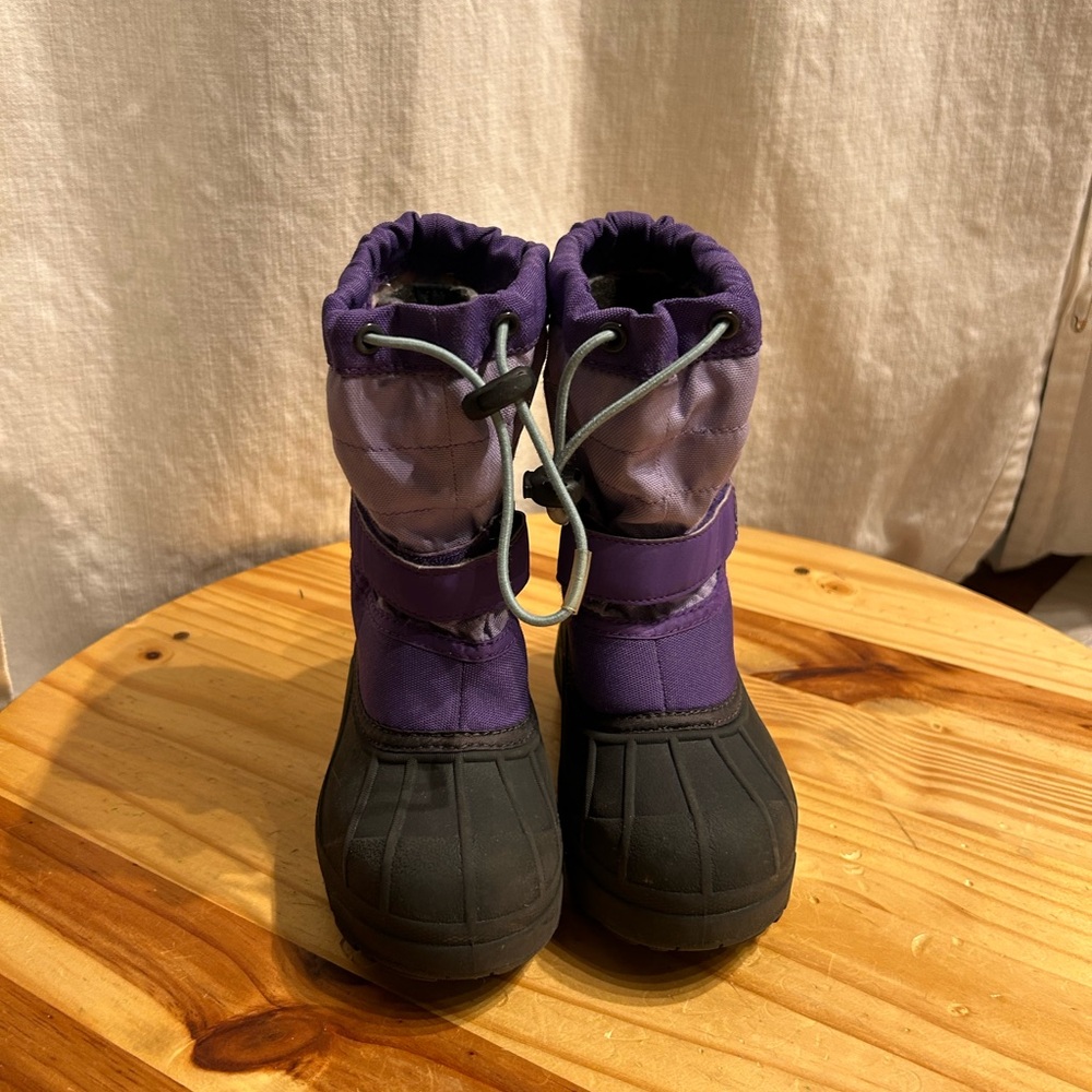 Columbia Purple Snow Boots size 12 Little  Kids